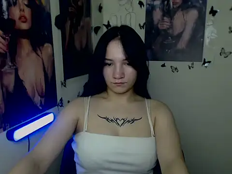 Em7MaA online show from December 5, 2025, 7:32 pm