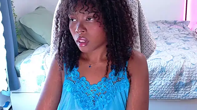 SparklingSoleil online show from June 1, 2026, 5:36 pm