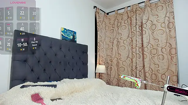 DULCEE MARIA11 online show from September 19, 2025, 5:20 am