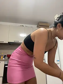 Snapshot of Lina_Xstasy chatting on October 13, 2025, 3:34 pm Lina Xstasy online show from October 13, 2025, 3:34 pm