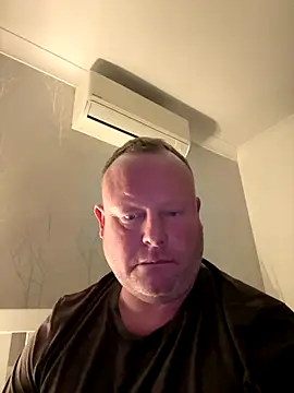 Mushnafenxh online show from November 23, 2025, 8:30 pm