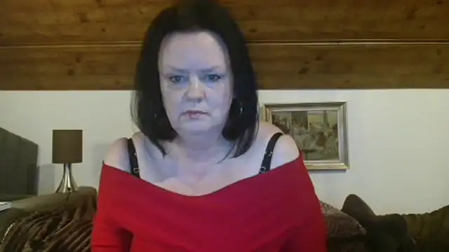 TiffanyMature online show from October 3, 2025, 9:23 pm