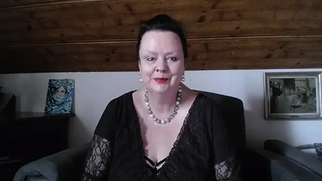 Snapshot of TiffanyMature chatting on May 6, 2026, 7:02 am TiffanyMature online show from May 6, 2026, 7:02 am