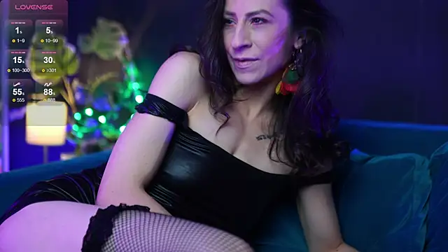 Snapshot of RubyRosa chatting on October 18, 2025, 9:48 pm RubyRosa online show from October 18, 2025, 9:48 pm