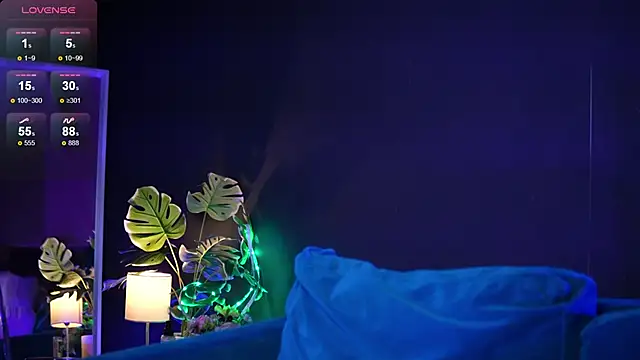 Snapshot of RubyRosa chatting on October 19, 2025, 10:54 pm RubyRosa online show from October 19, 2025, 10:54 pm