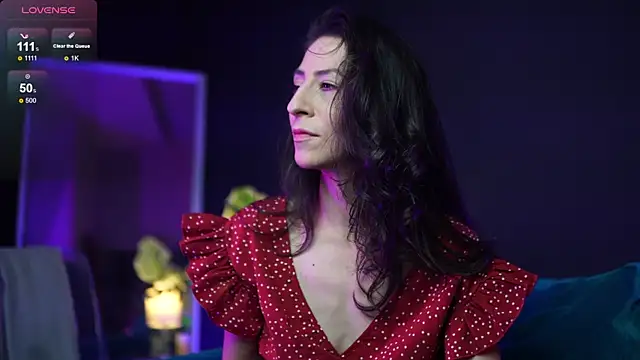 Snapshot of RubyRosa chatting on October 21, 2025, 10:32 pm RubyRosa online show from October 21, 2025, 10:32 pm