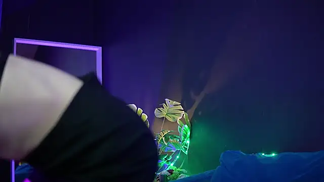 Snapshot of RubyRosa chatting on November 6, 2025, 11:37 pm RubyRosa online show from November 6, 2025, 11:37 pm