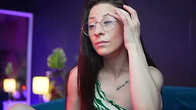 RubyRosa online show from April 15, 2026, 10:10 pm