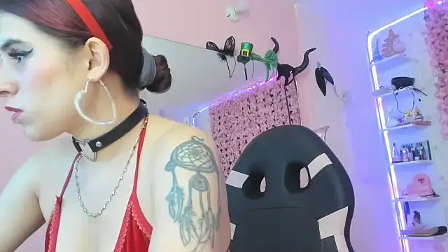 Snapshot of Littlecat_1 chatting on October 1, 2025, 11:00 pm Littlecat 1 online show from October 1, 2025, 11:00 pm