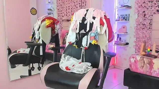 Snapshot of Littlecat_1 chatting on October 2, 2025, 11:06 am Littlecat 1 online show from October 2, 2025, 11:06 am