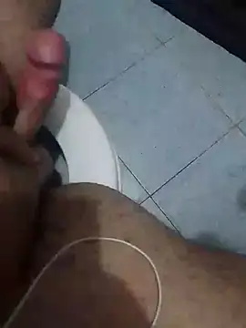 Snapshot of Faical06 chatting on September 28, 2025, 3:28 pm Faical06 online show from September 28, 2025, 3:28 pm