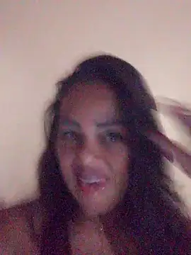 afroditaligh online show from October 8, 2025, 12:14 pm