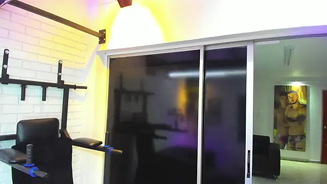 ItaloMoore online show from March 20, 2026, 11:15 am