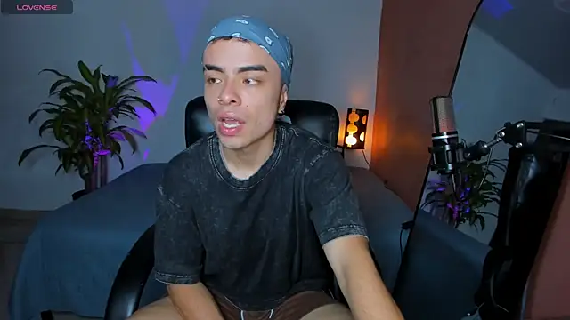 obzidyan online show from October 22, 2025, 10:20 pm