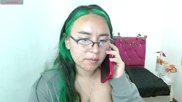 SashaGrey   online show from October 11, 2025, 3:32 pm