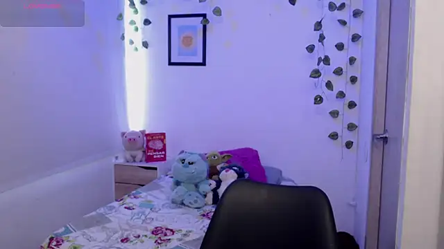 SashaGrey   online show from October 15, 2025, 5:57 pm