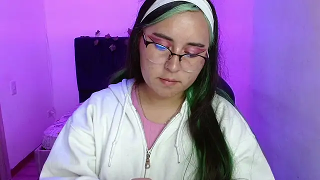 SashaGrey   online show from November 10, 2025, 12:42 am