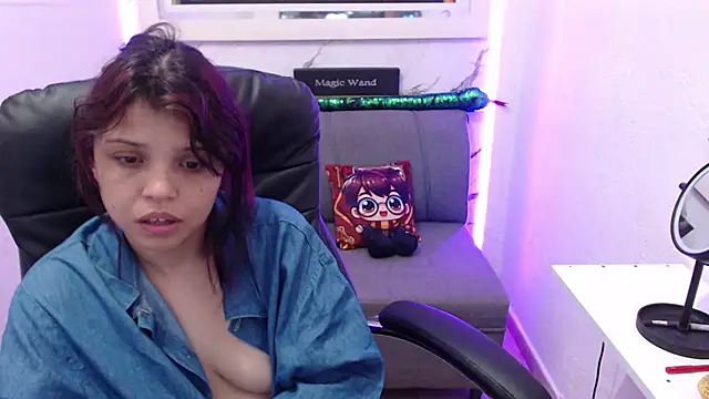 minnie cake online show from October 7, 2025, 8:28 pm