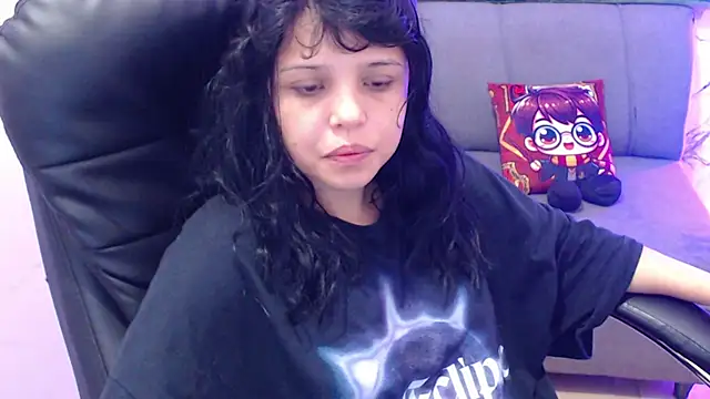 minnie cake online show from November 27, 2025, 10:56 pm