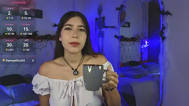 lila min online show from October 27, 2025, 1:59 pm