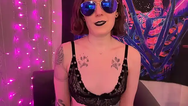 mistressannafoxx online show from September 28, 2025, 1:22 am