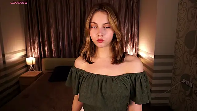 NylaNadler online show from October 20, 2025, 6:25 am