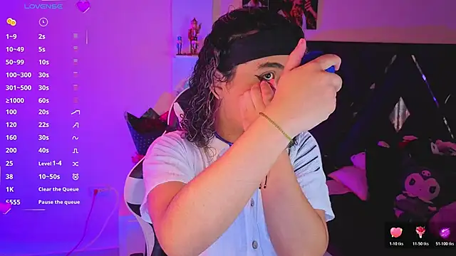 Snapshot of derek_greyy_ chatting on February 17, 2026, 7:42 pm derek greyy online show from February 17, 2026, 7:42 pm