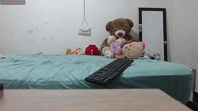 Snapshot of toxic_sweet_ chatting on February 11, 2026, 5:23 am toxic sweet online show from February 11, 2026, 5:23 am