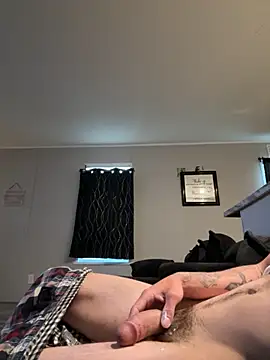 Snapshot of OscarBrow chatting on February 2, 2026, 3:55 pm OscarBrow online show from February 2, 2026, 3:55 pm