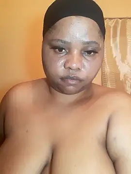 PRINCESSEMELXX93 online show from October 18, 2025, 1:41 am