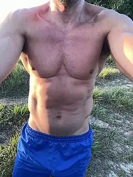 CasadoLutadorBigStuds online show from October 16, 2025, 7:48 pm