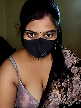 reena502 online show from August 1, 2026, 3:06 am