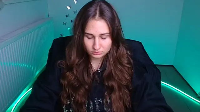 Stefanie Sweet online show from October 4, 2025, 3:15 am