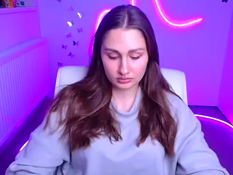 Stefanie Sweet online show from November 6, 2025, 12:28 pm