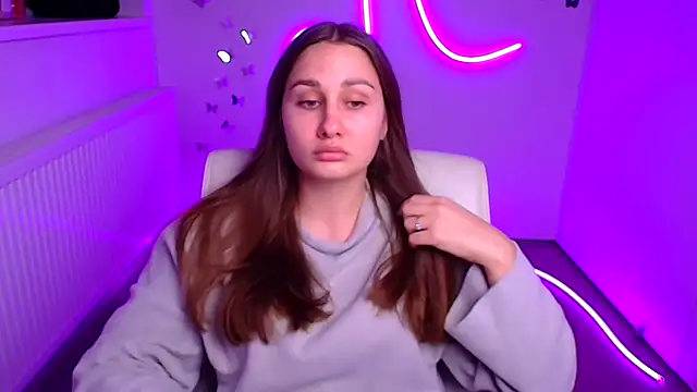 Stefanie Sweet online show from November 14, 2025, 12:26 pm