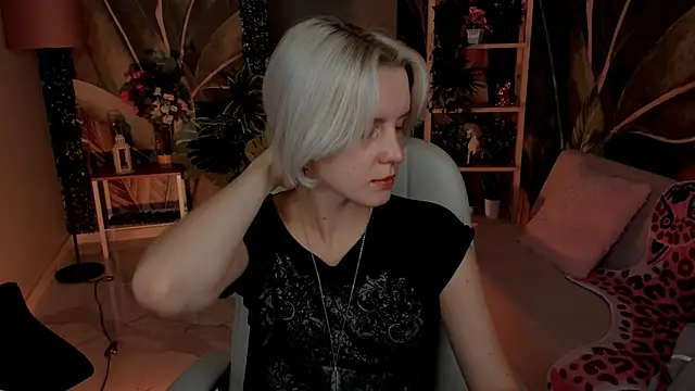 BethanyCloud online show from October 6, 2025, 5:27 am