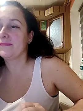 Snapshot of Amandda_ chatting on October 7, 2025, 6:05 pm Amandda online show from October 7, 2025, 6:05 pm