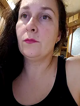 Snapshot of Amandda_ chatting on October 14, 2025, 6:31 pm Amandda online show from October 14, 2025, 6:31 pm