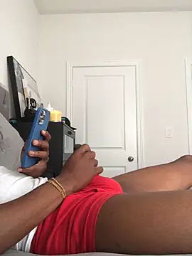 Snapshot of labishyoung25 chatting on September 29, 2025, 2:11 pm labishyoung25 online show from September 29, 2025, 2:11 pm