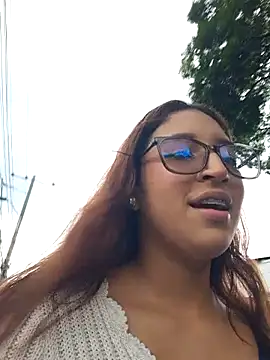 Snapshot of CatalinaFlores chatting on November 15, 2025, 6:48 pm CatalinaFlores online show from November 15, 2025, 6:48 pm