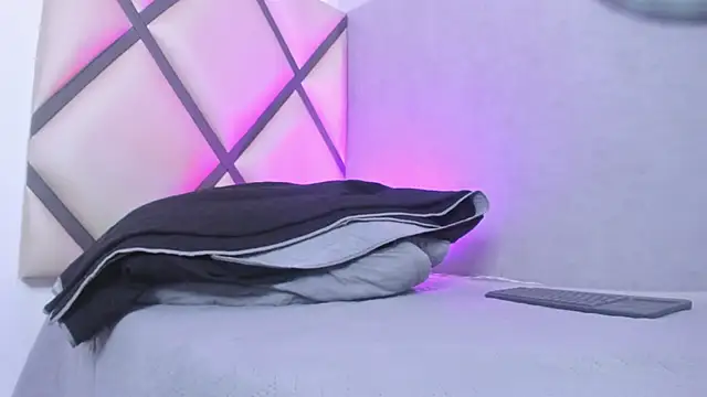 venus-03 online show from April 2, 2026, 3:26 am