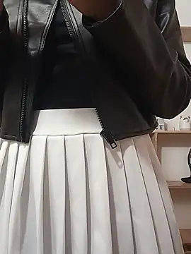 amy lennox online show from May 22, 2026, 12:55 pm