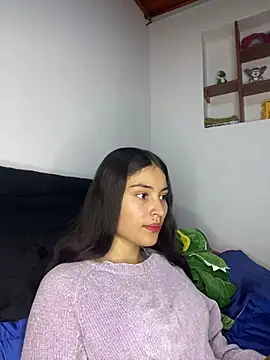 hotwife26 online show from April 29, 2026, 11:55 pm