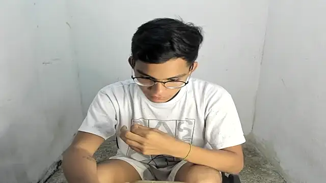 Snapshot of Deivi_colins23 chatting on September 28, 2025, 2:06 am Deivi colins23 online show from September 28, 2025, 2:06 am