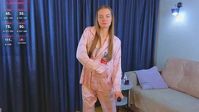 LouisaChaobal online show from October 4, 2025, 1:14 am