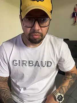 Snapshot of pareja_sexo chatting on October 15, 2025, 5:24 pm pareja sexo online show from October 15, 2025, 5:24 pm