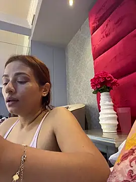 VictoriaFerro online show from July 1, 2026, 12:40 pm