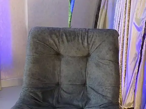 BenjaminCol  online show from October 11, 2025, 12:54 am