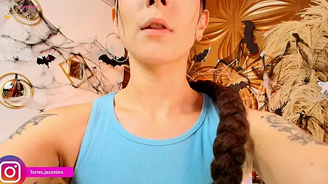 Jazmintorress online show from October 31, 2025, 9:05 pm