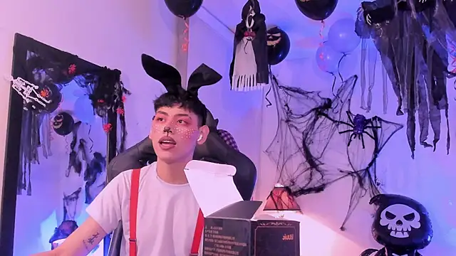 zeus blaze online show from October 9, 2025, 12:36 pm